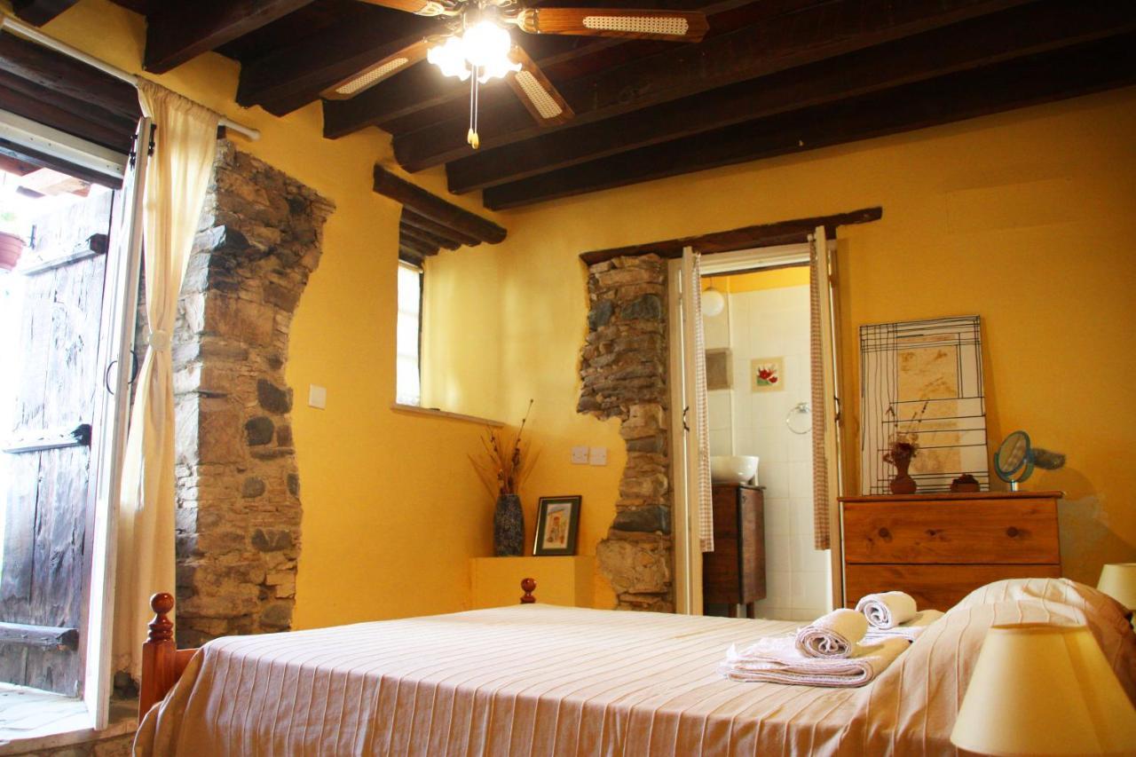 Aperanti Agrotourism Bed & Breakfast Pera Orinis Luaran gambar